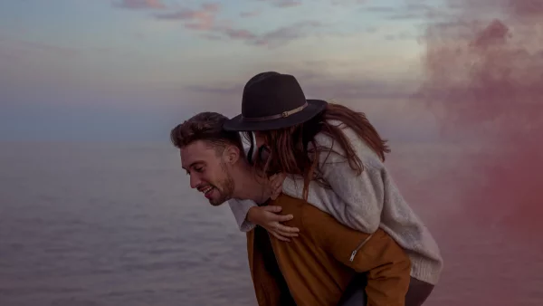 Romantik İlişkilerde Sağlıklı Bağlanma